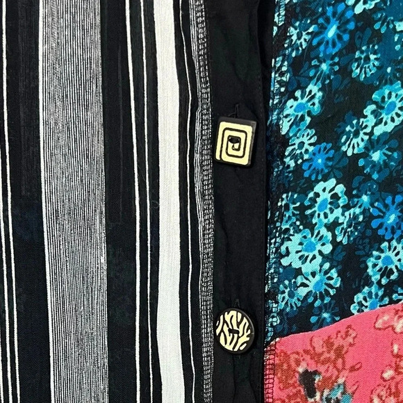 LA Cera Women’s L 3/4 Sleeve Patchwork Multi Color Button Up Tunic Top - Picture 5 of 10